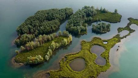法国塞纳河谷一景