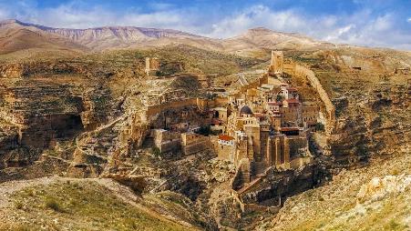 从马萨巴修道院俯瞰汲沦谷，以色列耶路撒冷