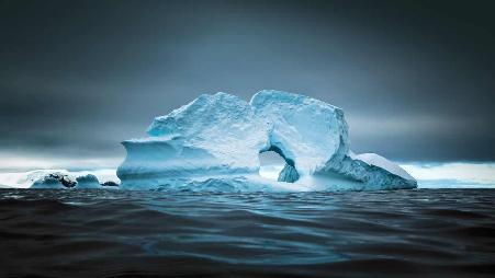 南极半岛的西尔瓦湾