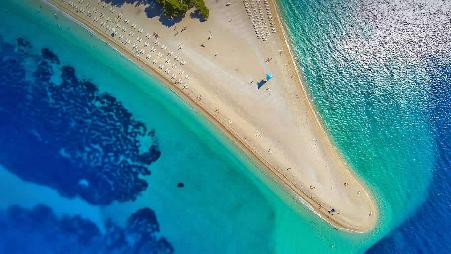 布拉奇岛上的尖角海滩，克罗地亚