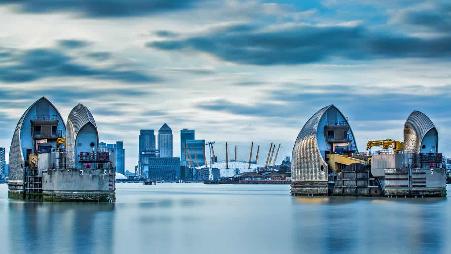 泰晤士河防洪闸，英国伦敦