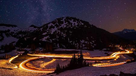 流光山色，万花筒般的多面小镇。寻觅许久 Just here~