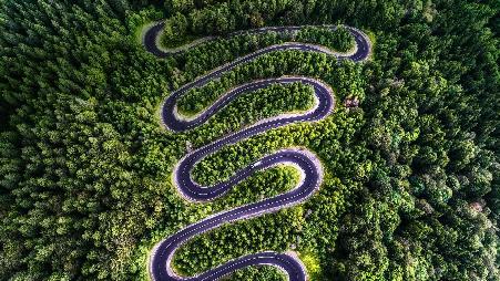 特兰西瓦尼亚的川斯发格拉山公路，罗马尼亚