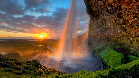 午夜太阳的国度