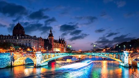 一座承载历史的桥