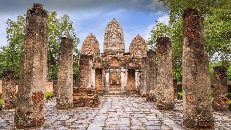 在废墟中寻找美