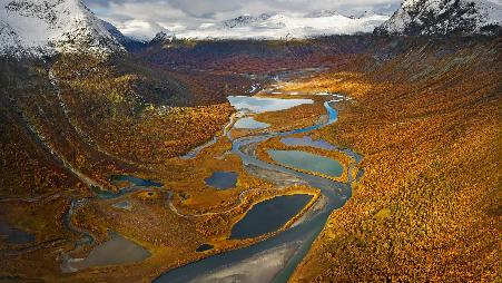 想象一下此处的回声