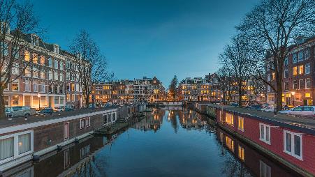 旧西街区的故事