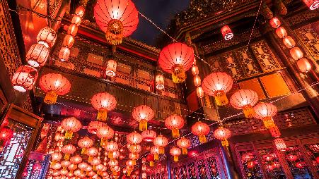 点亮一盏明灯，愿您万事顺意！