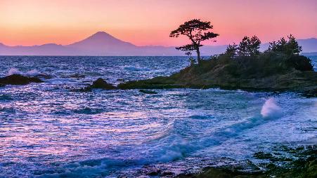 宁静惬意的海滨风光