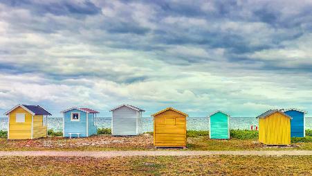 色彩斑斓的海岸线