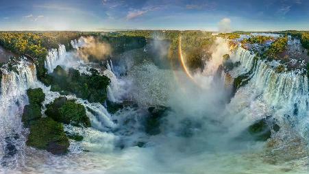 “大水”中的彩虹波