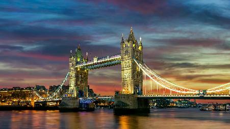 小心空隙，桥面将开启！