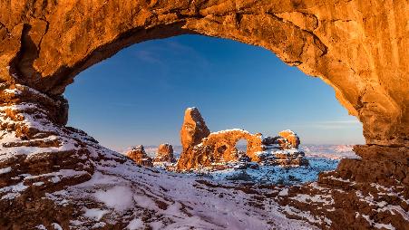 古老岩石的传奇