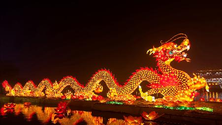 祝除夕团圆，新年顺遂！