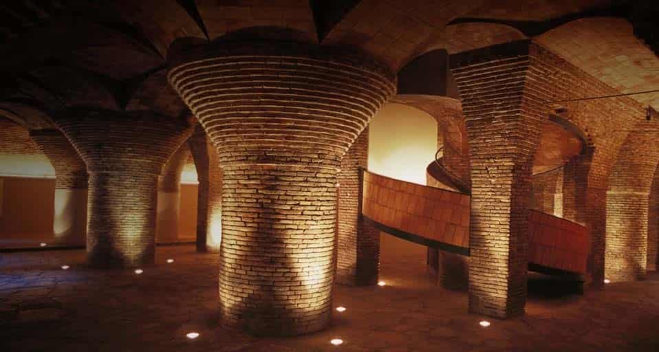 西班牙巴塞罗那古埃尔宫的地下室