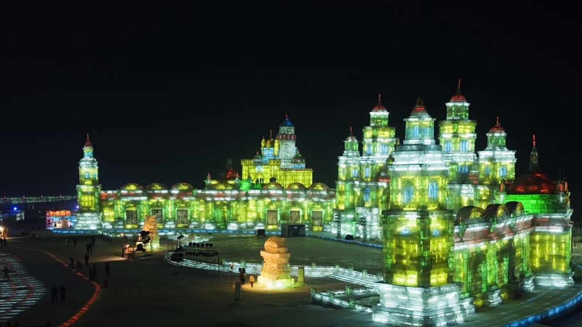 东北冰雪之旅：一年一度的哈尔滨冰雪节今天盛大开幕