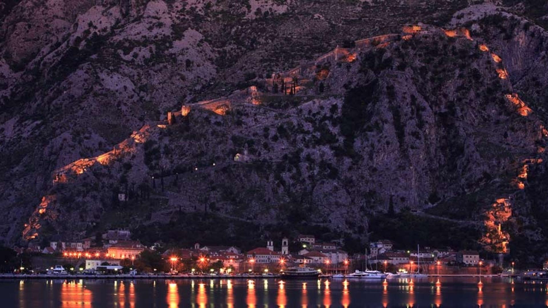 黑山亚得里亚海岸的科托尔镇