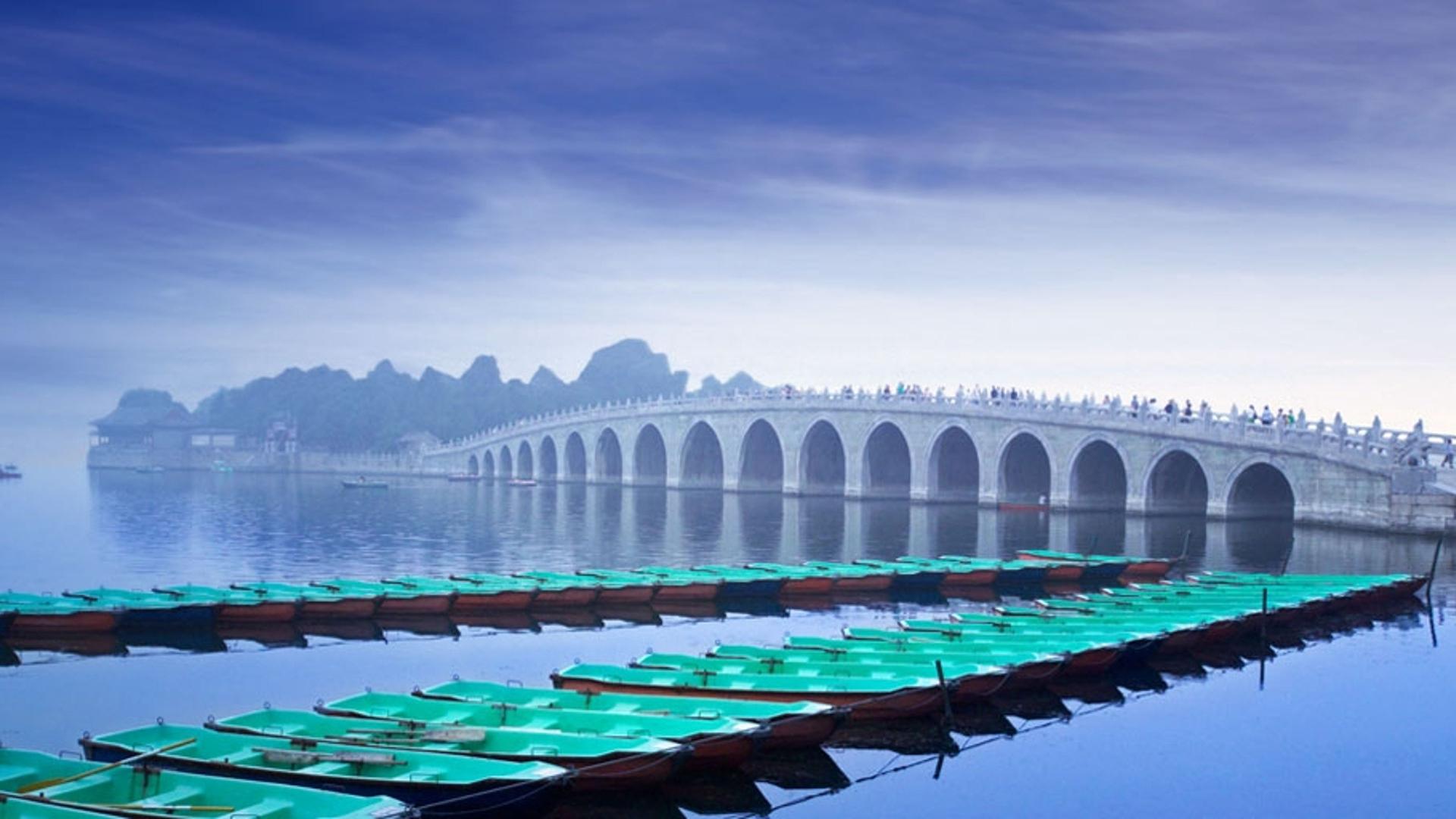 北京颐和园的十七孔桥