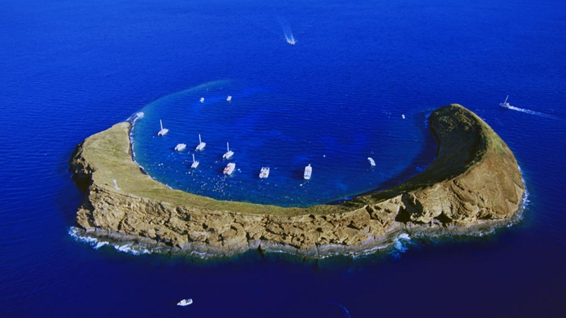 夏威夷的莫洛凯尼火山岛