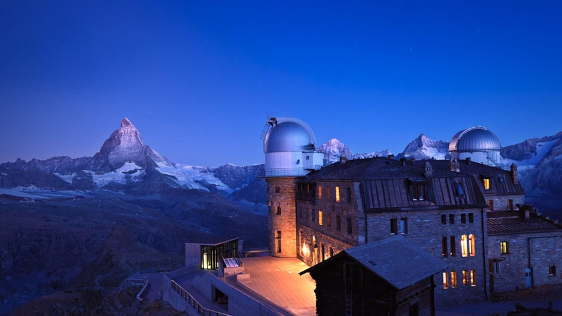 瑞士的马特洪峰和采尔马特小镇