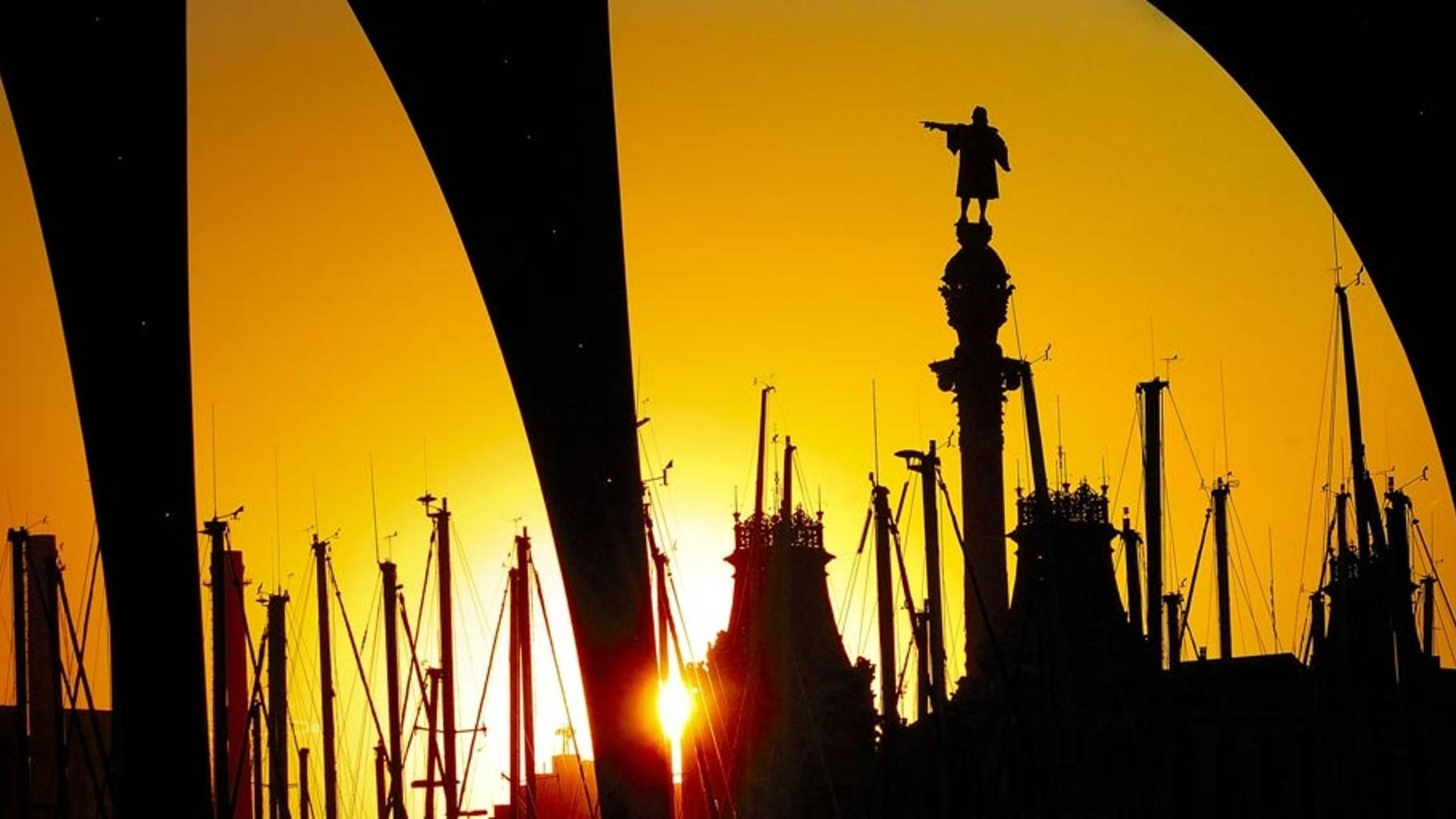 巴塞罗那旧港区哥伦布纪念碑