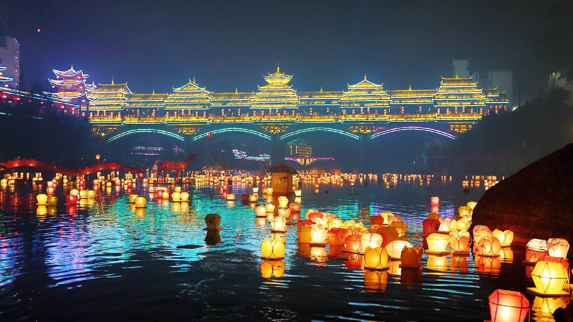 【今日中元节】桂林中元节万盏河灯漂放活动，中国广西