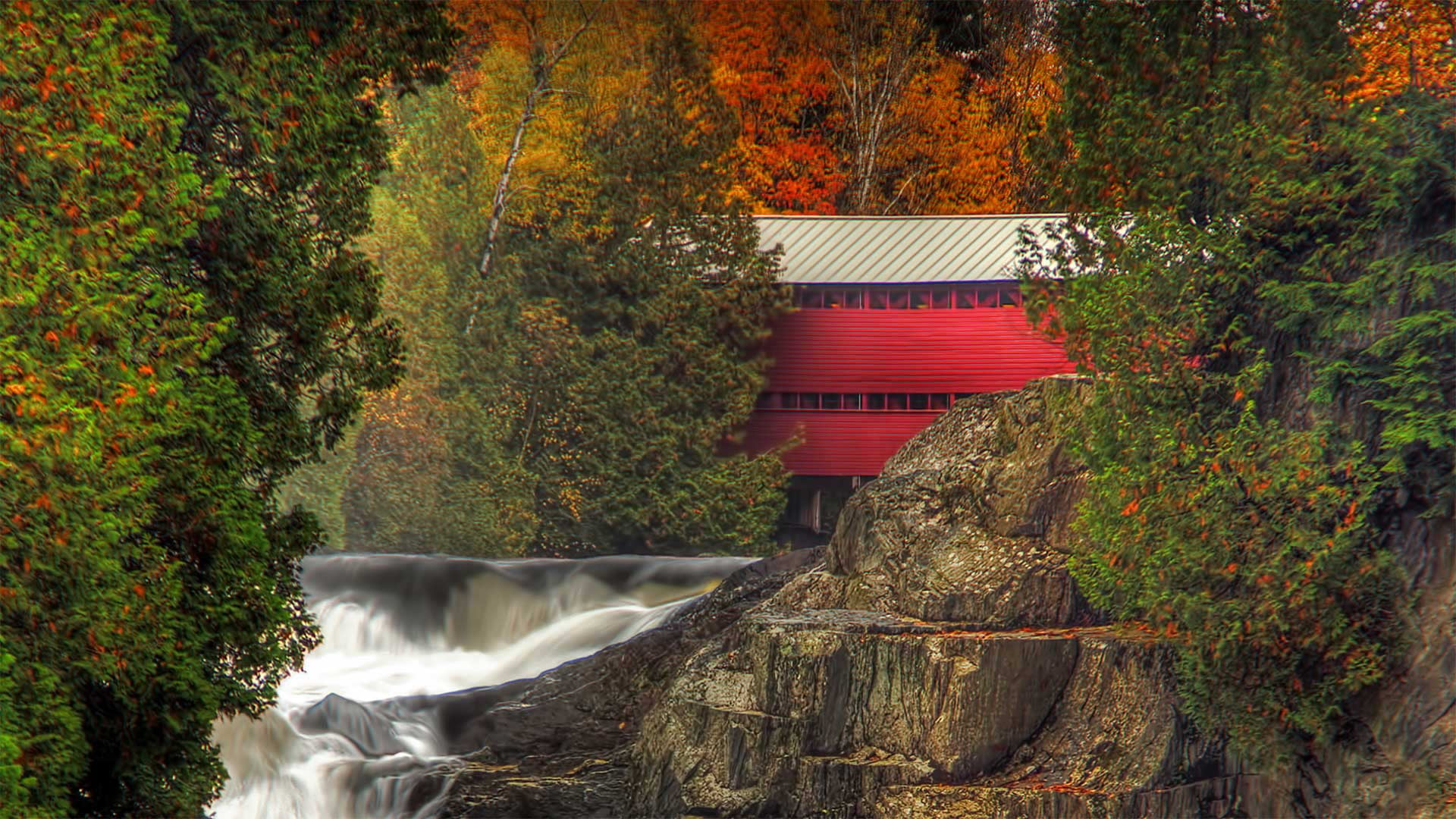 Pont Rouge (Red Bridge) over the Palmer River in Sainte-Agathe-de-Lotbinière, Quebec, Canada