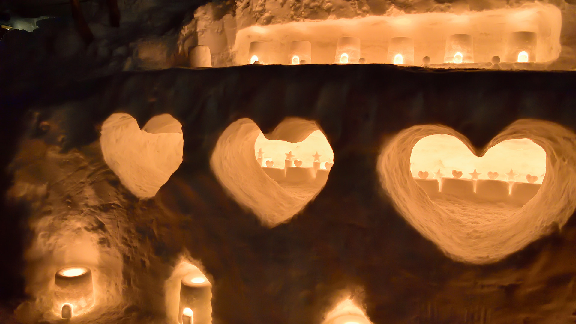 日本北海道小樽雪灯之路的冰屋